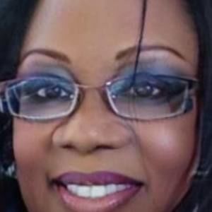 Meet your Posher, Ramona